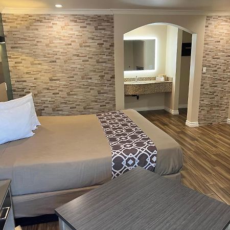 Walnut Inn&Suites West Covina Zewnętrze zdjęcie