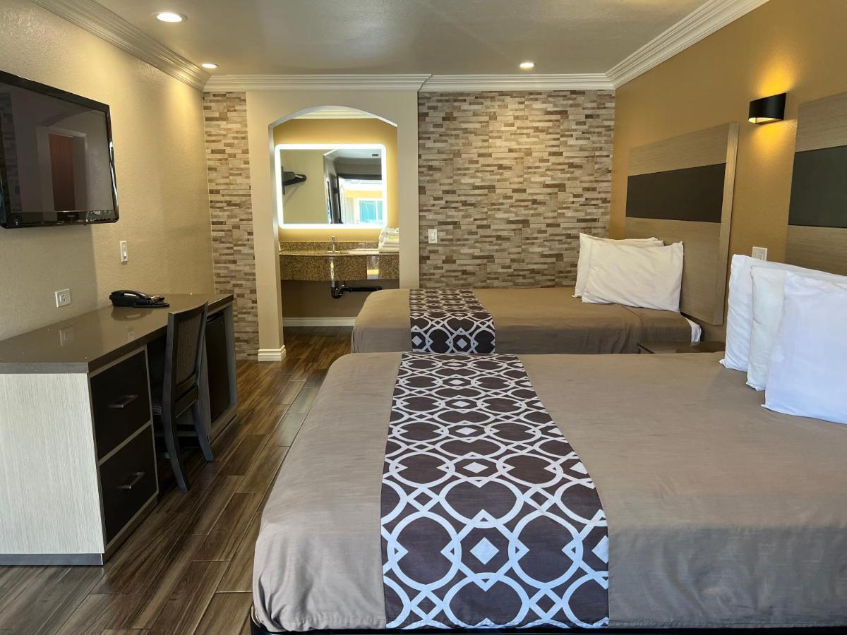 Walnut Inn&Suites West Covina Zewnętrze zdjęcie