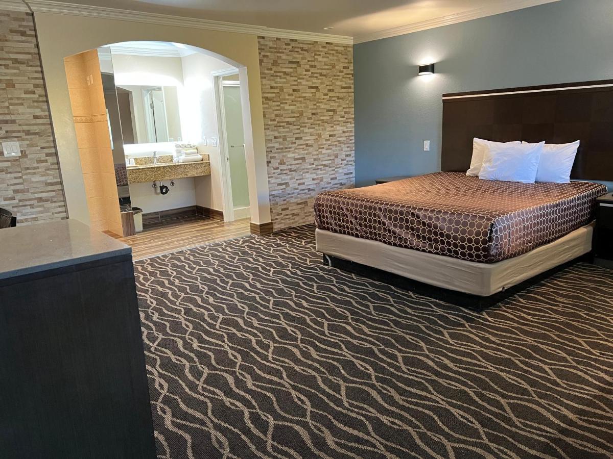Walnut Inn&Suites West Covina Zewnętrze zdjęcie