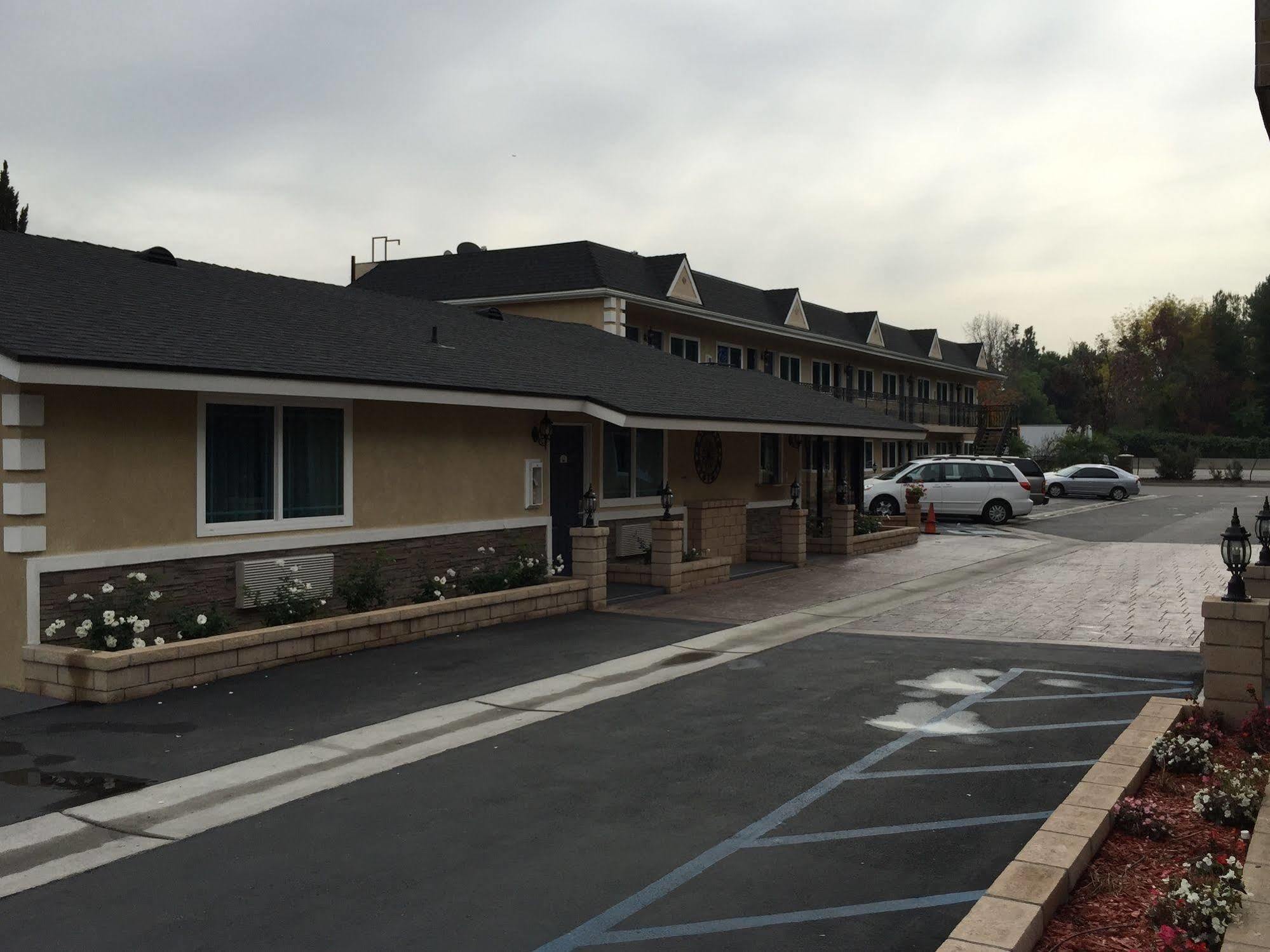 Walnut Inn&Suites West Covina Zewnętrze zdjęcie