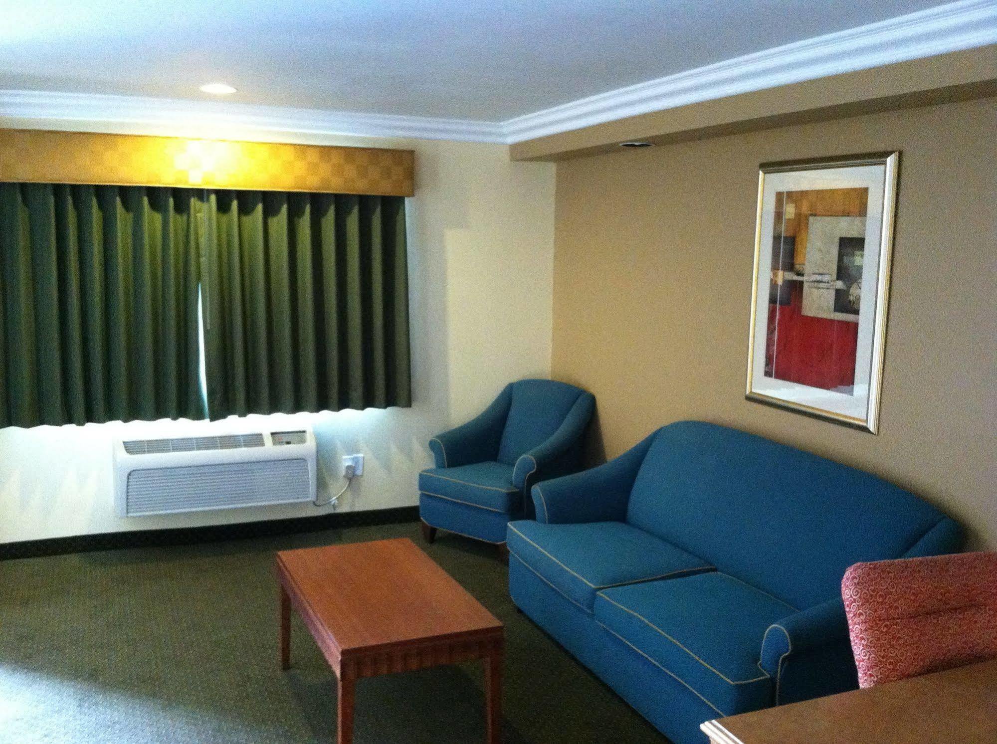Walnut Inn&Suites West Covina Zewnętrze zdjęcie