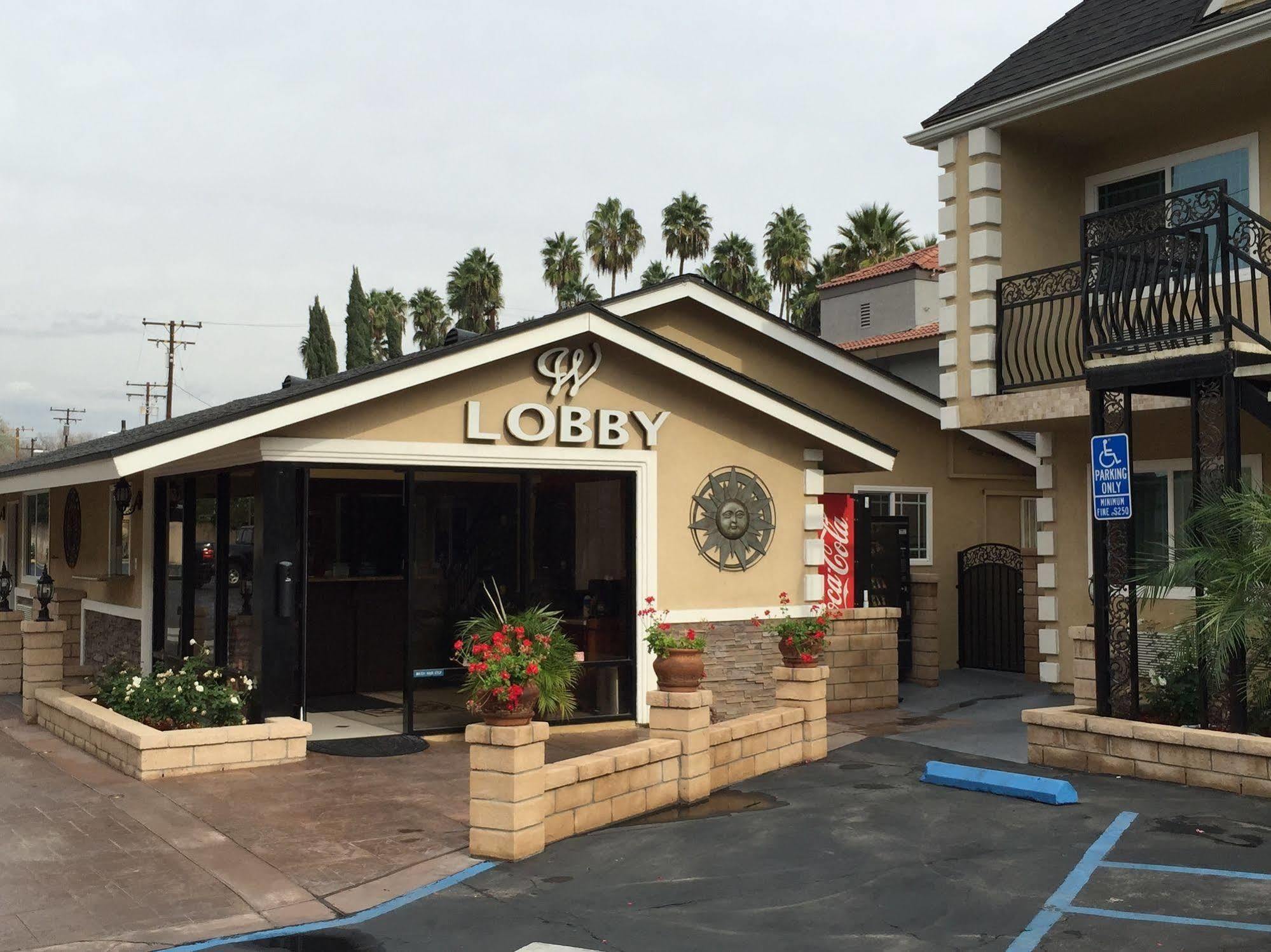 Walnut Inn&Suites West Covina Zewnętrze zdjęcie