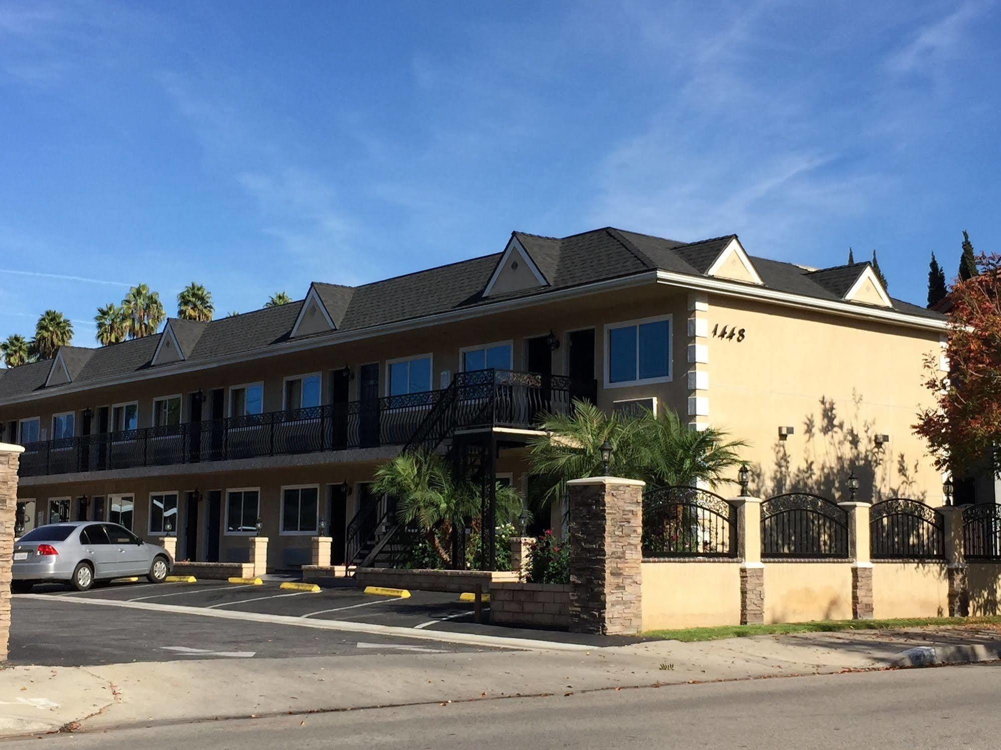 Walnut Inn&Suites West Covina Zewnętrze zdjęcie