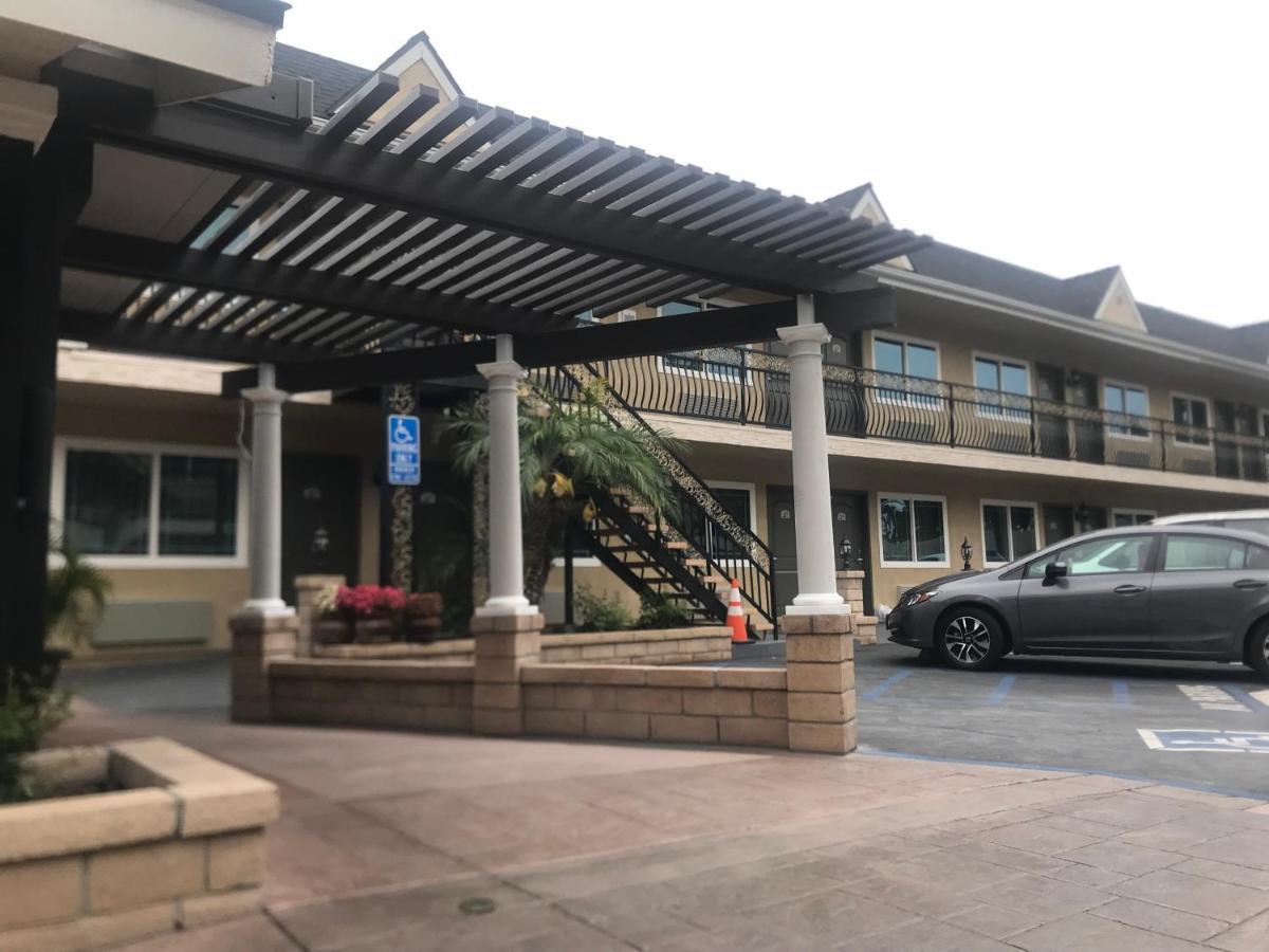 Walnut Inn&Suites West Covina Zewnętrze zdjęcie